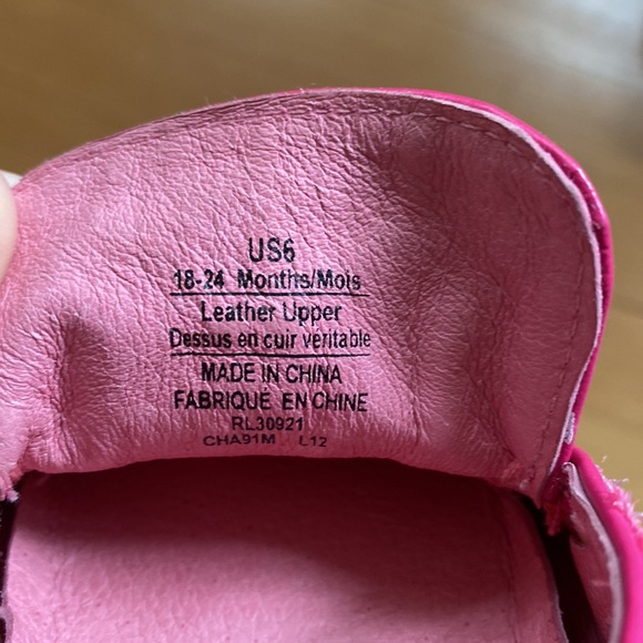 EUC Robeez 18-24m, pink leather shoes - Picture 2 of 3